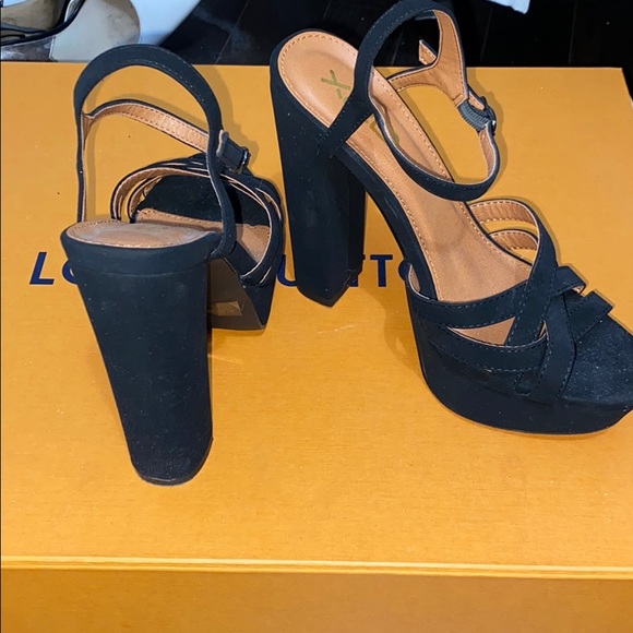 Thick heel sandals - Picture 2 of 3